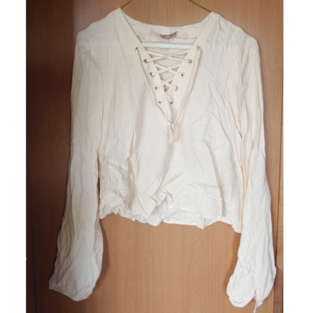 Criss cross cropped top